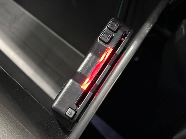 【ETC】高速道路の料金所をストレスなく通過！話題のスポットやサービスエリアに多い「スマートIC」利用時は必須のアイテムです。当店でセットアップを実施、ご納車当日からすぐにご利用いただけます！
