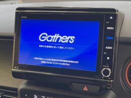 【大画面ナビ】人気の大型ナビを装備。存在感のある大画面はインパクト大！ナビ利用時のマップ表示は見やすく、テレビやDVDは臨場感がアップ！いつものドライブがグッと楽しくなります♪