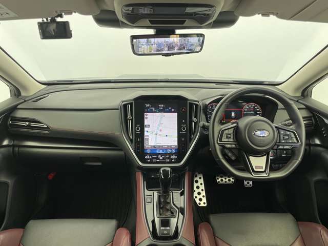 【インパネ全体】全方位で視界が広く、高い目線で運転もしやすいです！