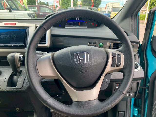 今の軽自動車は、とても広いです！当店では、セダン・ワゴン・スライドなど、様々なタイプの軽自動車を取り扱っております！