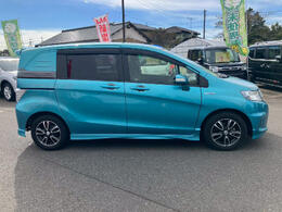 「当社のこだわり」全車保証付き（ゴールド・プラチナプラン）当社の工場は国の認定をもらった指定工場です。メンテナンスは安心の整備をお約束致します。当社の最長保証は2年間（プラチナプラン）です！