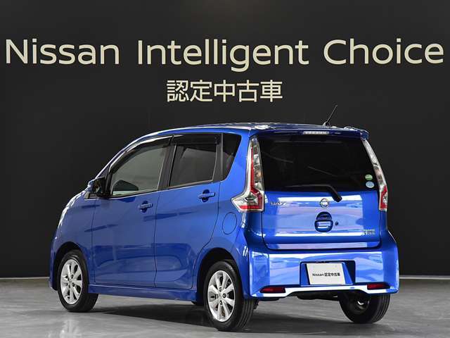 全国への登録納車、陸送可能です。納車後は全国のニッサンディーラーにて保証、メンテナンス対応出来ますので遠方のお客様も安心してお問合せ下さい。