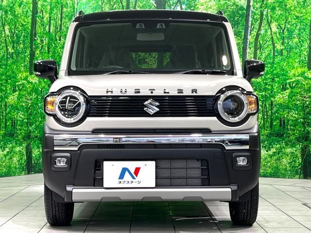 弊社では、全車『修復歴なし』のお車のみ取り扱っております。専任バイヤーによる厳選した仕入れの後、入庫後の車両チェックを行い、ネクステージが認定した高品質な中古車をご提供しております。