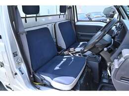 長年のノウハウを生かし、より良い車を御客様の元へ。車両販売のみならず、自動車に関わる事でしたら何でも対応しております。車検、修理、塗装、万一の事故、レンタカー、ローン、廃車、解体など。