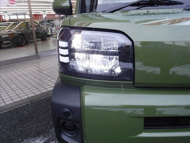 4WD☆スカイフィールドトップ☆LEDヘッドライト☆オートライト☆LEDテール☆USB電源☆電動パーキングブレーキ☆コーナーセンサー☆スマートアシスト☆前後誤発進抑制☆アイドリングストップ☆禁煙車☆