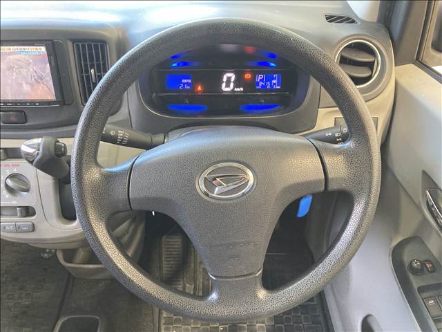 ご納車後も安心、安全なお車にお乗りいただく為にお得な保証パックもご用意しております。軽スマイルは、ご成約から納車後までお客様の大切なお車のサポートをさせていただきます！