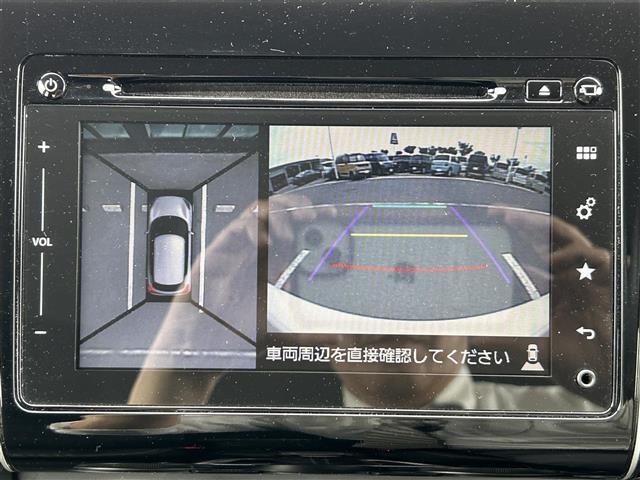 【バックモニター】後ろのカメラの映像がモニターに映し出されるので、後方の見えない死角や、障害物との距離感などもしっかり安全確認することができます！