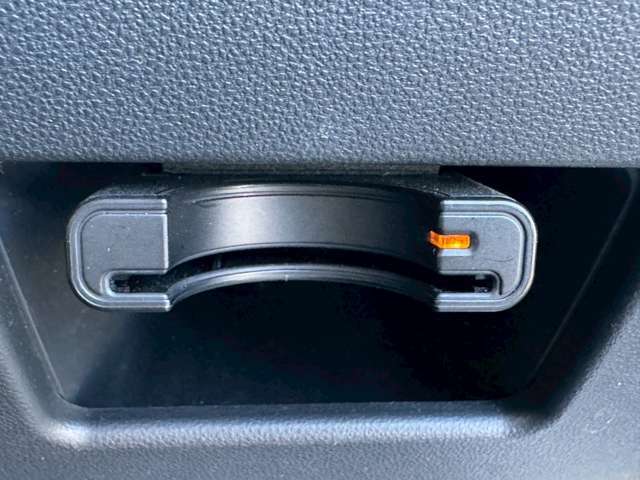 自社整備工場を完備しております！急なトラブルでも対応可能です。車検・ご納車後のアフターケアもお任せ下さい！