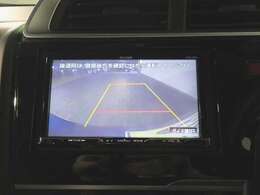 ◆ギアをバックにした際にガイドライン付きのバックカメラが映し出されますので後方運転も安心♪またポイント5四日市松本店では買取車両を直接展示してますので前オーナ-様の使用状況・整備履歴も把握しています♪