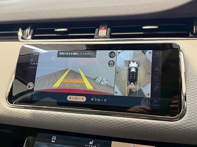 【アラウンドビューモニター】全周囲カメラで危険察知。狭い駐車場でも安心して駐車できますね。
