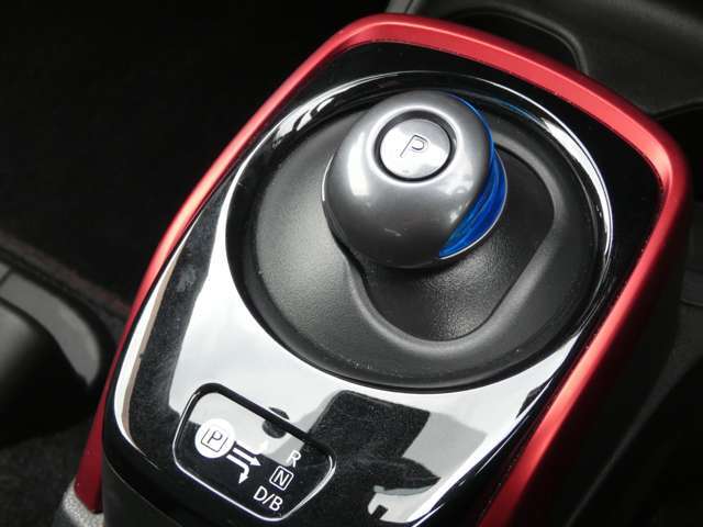 販売、修理、車検、保険、買い取りお車に関する事ならジョブカーズにお任せください！お客様のご要望に精一杯お応え致します！