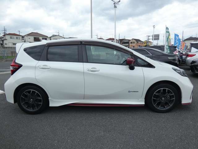 中古車は早い者勝ちです！お車を見にご来店頂きましたらきっと気に入って頂ける自信がございます！全スタッフお客様のご来店を心よりお待ちしております！