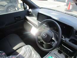 インパネ全体です！内装のボタンの位置などをご確認ください♪