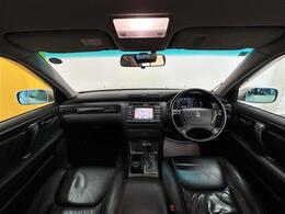 【　前席全体　】全方位で視界が広く、高い目線で運転しやすいです♪