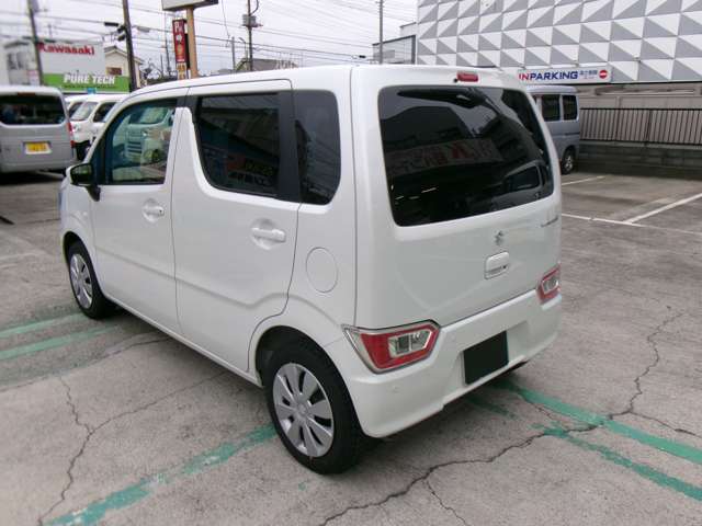 軽バンマーケットは支払総額表示店です。支払総額は諸経費が全てコミ　コミの乗りだし価格です！その他不透明な費用は一切頂きません