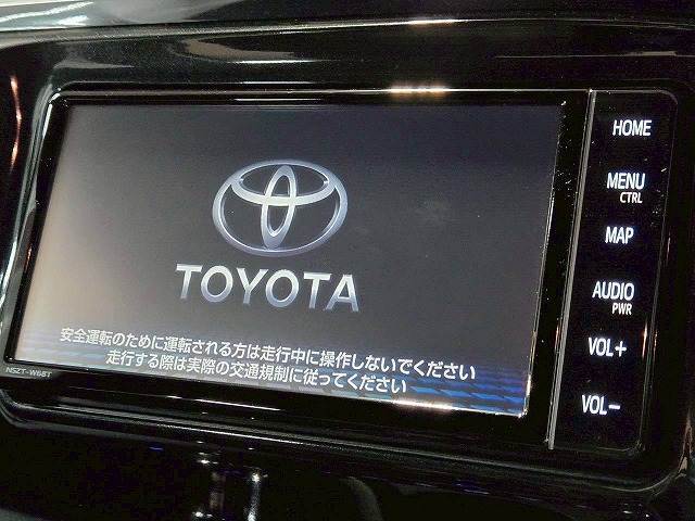 純正ナビ　フルセグ　バックカメラ　Bluetooth　DVD/CD　再生