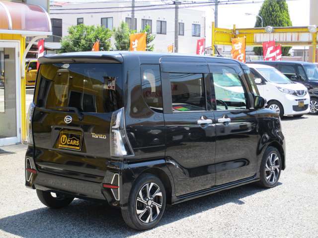 当店は埼玉県深谷市にございます。電車でお越しのお客様は【JR高崎線：深谷駅】より徒歩約20分。お車でお越しのお客様は【関越自動車道：花園IC】よりお車約20分です。場所がご不明の場合には案内致します。