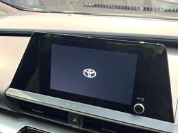 【8インチ　ディスプレイオーディオ】大画面のディスプレイはAppleCarPlayやAndroidAutoが利用可能。大きな画面でスマホナビアプリ等が利用いただけます♪