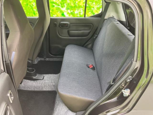 WECARSでは各商談席に大型モニターをご用意しております！見やすい大画面でゆったりと全国の在庫をご覧いただけます！是非ご来店お待ちしております！