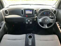 運転席周りはシンプルなデザインのため、運転手を選びません！ぜひご試乗でお試しくださいませ！