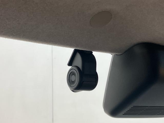 残価設定、通常クレジットと合わせた、お車購入時にしか加入できない大変お得な自動車保険もございます！現金購入予定だったお客様もこの保険に入るためにローンを組む方も増えております。詳細はスタッフまでどうぞ