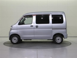 60項目5000部品が対象のトヨタディーラー保証だからこその安心。1年間走行距離無制限のロングラン保証付き！