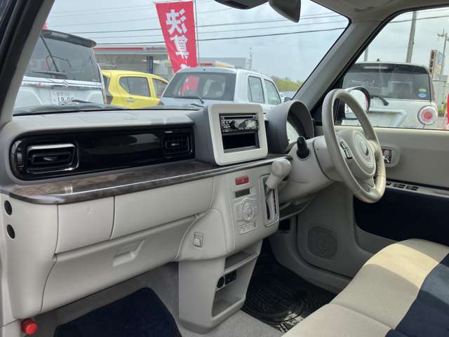 お子様のための大きいなキッズスペースもあります！お子様を預けて心おきなく車種選びを楽しんでください♪