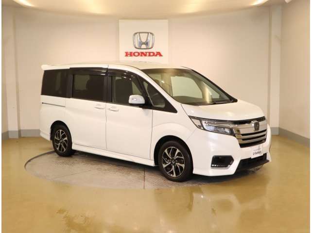 事故や故障などのトラブルから点検・車検予約、クルマに関する急な困りごとまで。まとめてHONDAにお任せください。