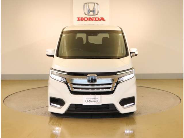 「自動車保険」と「あんしん特典」がひとつになったHondaのお店ならではの保険プランです。お客様のカーライフにより一層の安心をプラスします。