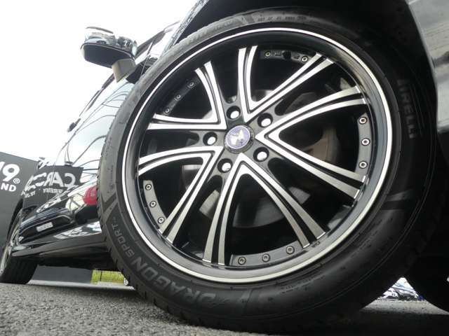 タイヤさいずは225/45R18 ☆タイヤの残り溝は概ね3分程度☆2021年製です！