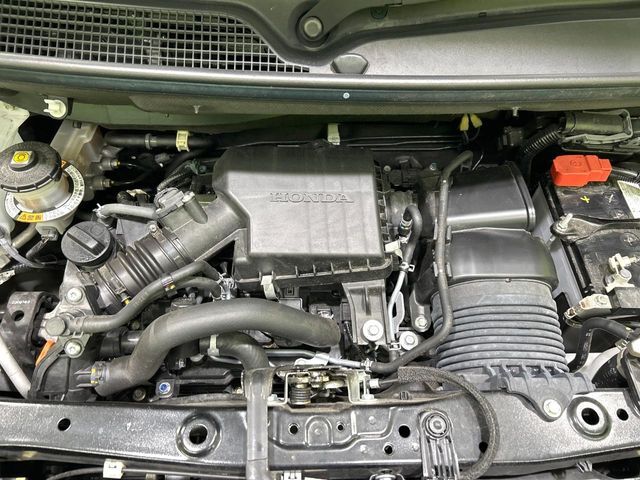 親切・丁寧な専門メカニックスタッフが応対！・車検・点検整備・事故等の修理などアフターサービスも安心。お車のカスタマイズもネクステージのサービススタッフまでご相談ください！