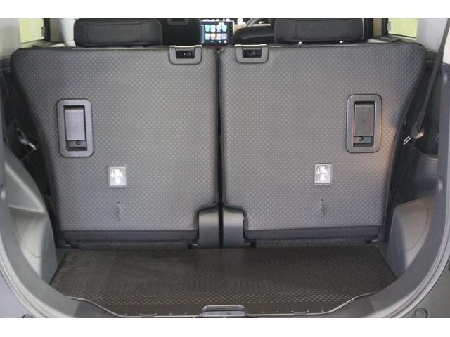 ちょっとした荷物の積み込みなら十分な広さです。