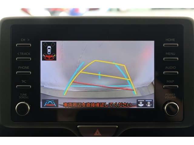 【バックガイドモニター】車庫入れの時に何かに接触しないかとヒヤヒヤしたことはありませんか？バックモニターがあればそのような不安はなくなります♪ガイド線付きで分かりやすく、夜間でもよく見えます！