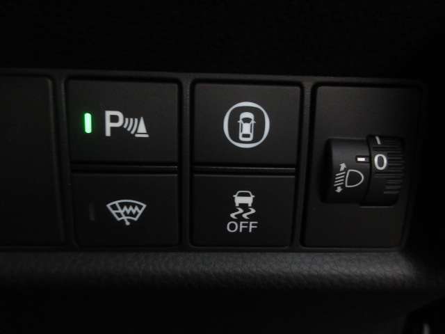 駐車時に役立つコーナーセンサーも装備しています。