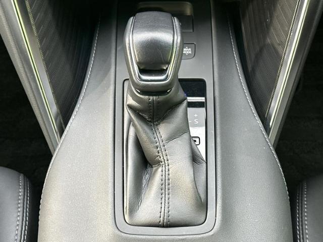 国産車から輸入車まで多様なお客様のニーズのお応えできるように、全国規模で豊富な在庫展開！車のことならWECARSへ！