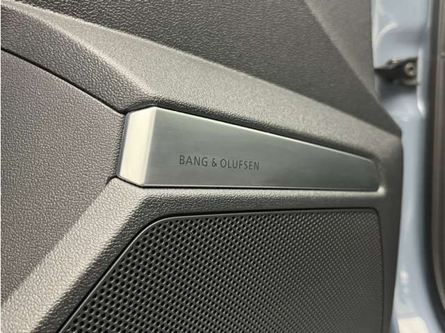 BANG＆OLUFSENサウンドシステム装備！