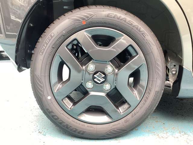 ホイール装着車です。オシャレは足元から♪