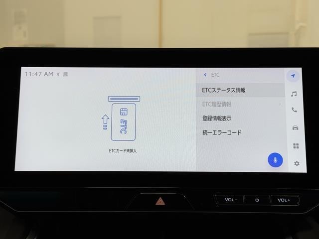 ナビ画面に連動したETCを装備しています。　過去に利用した利用料金も一目で分かって、とっても便利です。　ETCの抜き忘れ、挿し忘れも警告してくれるので安心ですね。