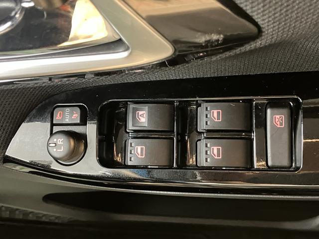 ダイハツディーラーでは「ダイハツ認定U-CAR」という基準を設け、車選びに詳しくないお客様でも「安心して選べる」をご提供しています。