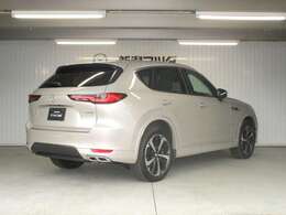 是非一度ご来店頂き、展示車を実際にご覧になって頂ければと思います。スタッフ一同、心からお待ちしております。