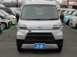 次に「整備のプロ」である2級整備士が機関の状態を査定し当社独自の真心＆安心シートに悪いところも全て隠さず記入します。車両の本当の状態を把握することにより本当の安さ「適正価格」を算出しております！