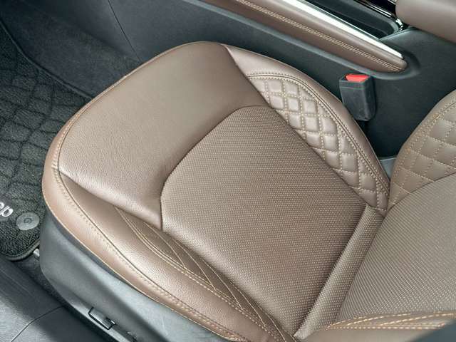 【GLIONグループ　GSQUARE】の車輌をご覧頂き、誠にありがとうございます。お客様にピッタリなお車を弊社スタッフがご案内させて頂きます。