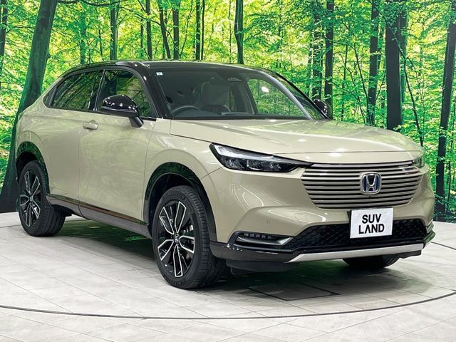 高透明度のガラス皮膜で撥水はもちろん、上質なツヤ・光沢を実現。紫外線や酸性雨から大切な愛車を保護し、色あせ・劣化を防止。「弾スプラッシュコート」、「弾プリミッサコート」からお選びいただけます。