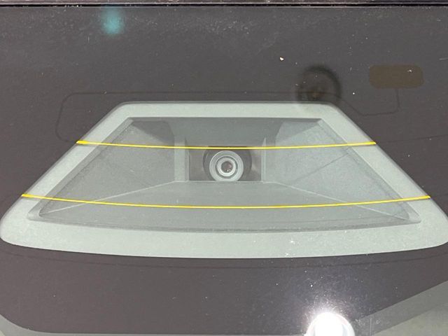【スズキ　セーフティサポート】走行中に前方の車両等を認識し、衝突しそうな時は警報とブレーキで衝突回避と被害軽減をアシスト。より安全にドライブをお楽しみいただけます。