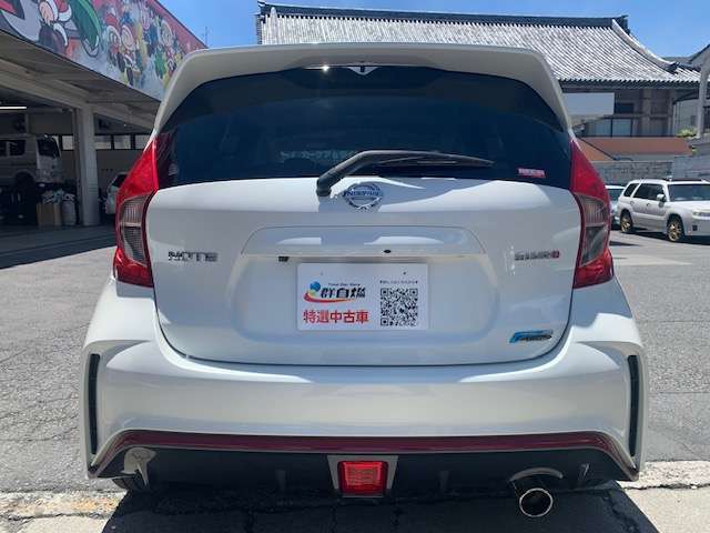 後方の車両状態の写真になります。