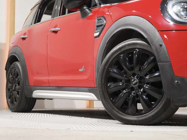 ■ショールーム以外のモータープールにて保管している車輌が多数あるため、実車をご覧になりたい場合は、お手数ですがご来店前に事前確認のご連絡を頂きますようお願い致します。