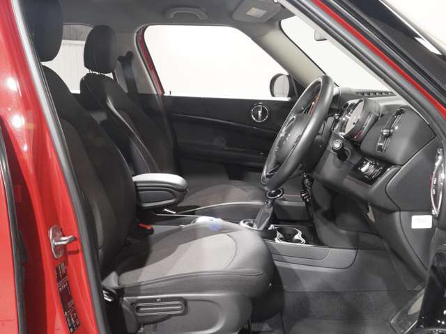 ■リクエストミニについて・・・ミニ専門店の当社では、現在、在庫のないご希望車種をお探しいたします！■HPにてご登録いただければ、ご希望の車種が入庫もしくは情報が入り次第ご連絡させていただきます♪