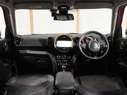 ■高年式、低走行、装備や価格に魅力があるなど、専門店の目線で厳選した高品質なミニのみ厳選し、約250台以上の新旧ミニの中からお気に入りの1台をお選びいただけます■マッチした1台がきっと見つかりますよ♪