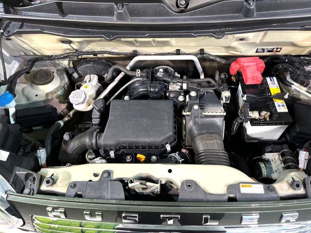 親切・丁寧な専門メカニックスタッフが応対！・車検・点検整備・事故等の修理などアフターサービスも安心。お車のカスタマイズもネクステージのサービススタッフまでご相談ください！