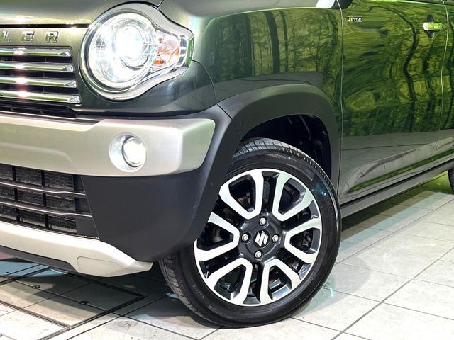 【HIDヘッドライト】悪天候や夜間走行時も良好な視界を確保し安心して運転できる高輝度HIDヘッドライトを装備！点灯速度が早く、消費電力も抑えられています。